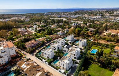 Villa · Obra nueva - Estepona · Málaga · España