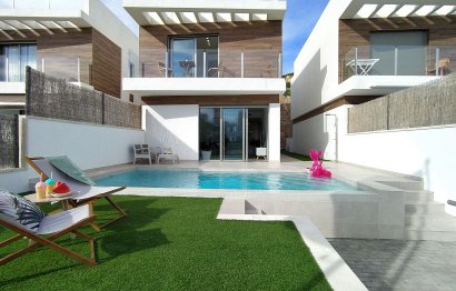 Таунхаус · Новое здание - Villamartin · Alicante · Испания