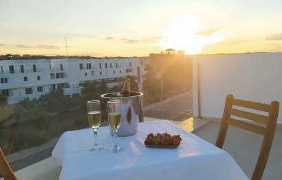 Таунхаус · Новое здание - Villamartin · Alicante · Испания