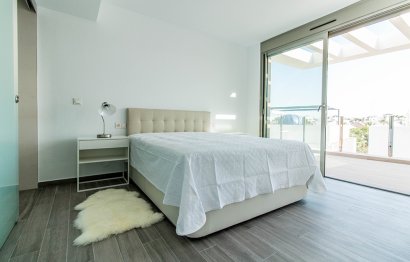 Таунхаус · Новое здание - Villamartin · Alicante · Испания