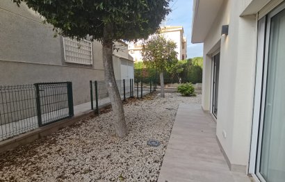 Wohnung · Neue Gebäude - Torrevieja · Alicante · Spanien