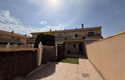 Rekkehus · Videresalg - Torre de la Horadada · Torre de La Horadada - Town · Alicante · Spania