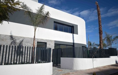 Бунгало · Новое здание - Torrevieja · Alicante · Испания